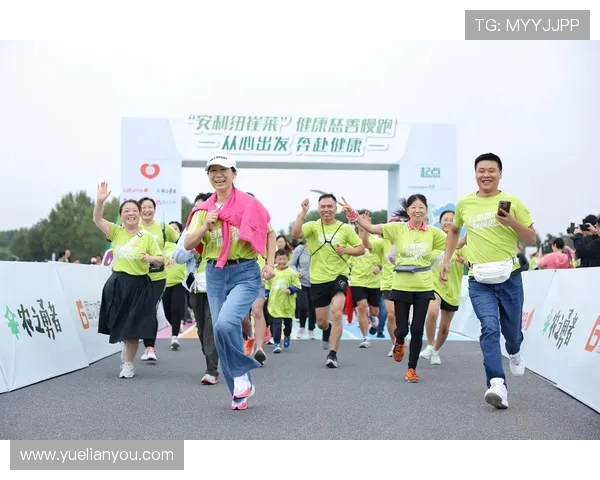 千余名跑者郑重签署文明参赛承诺共同倡导健康有序马拉松风尚